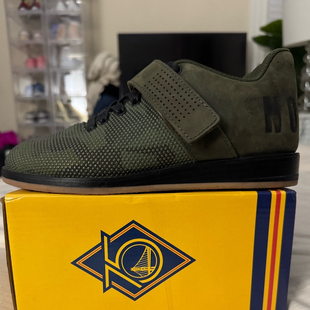 NOBULL camo green lifters size 6.5w